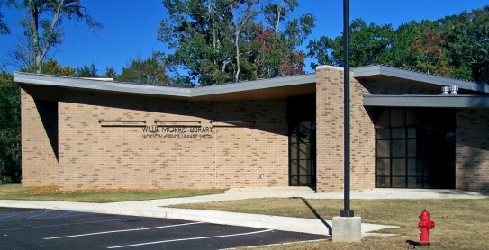 Willie Morris Library Exterior