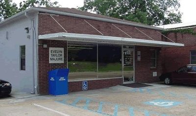 Evelyn Taylor Majure Library Exterior