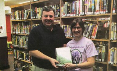 From the Hinds County Gazette: Raymond Garden Club Donates Books to Raymond Library